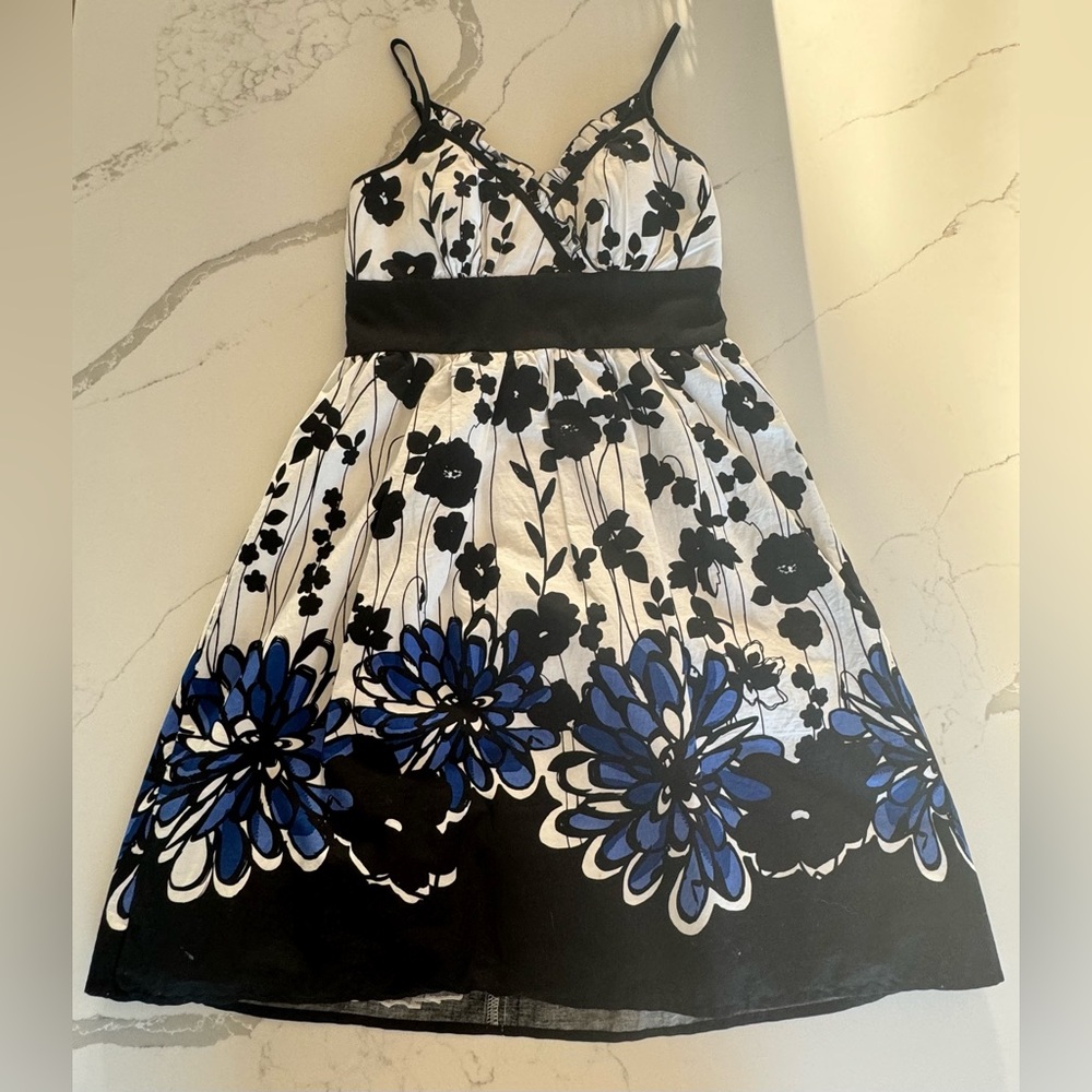 Snap summer dress.